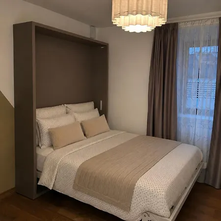Candlelight Boutique In The Heart Of Appartement Trieste