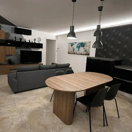 Appartement Candlelight Boutique In The Heart Of Trieste
